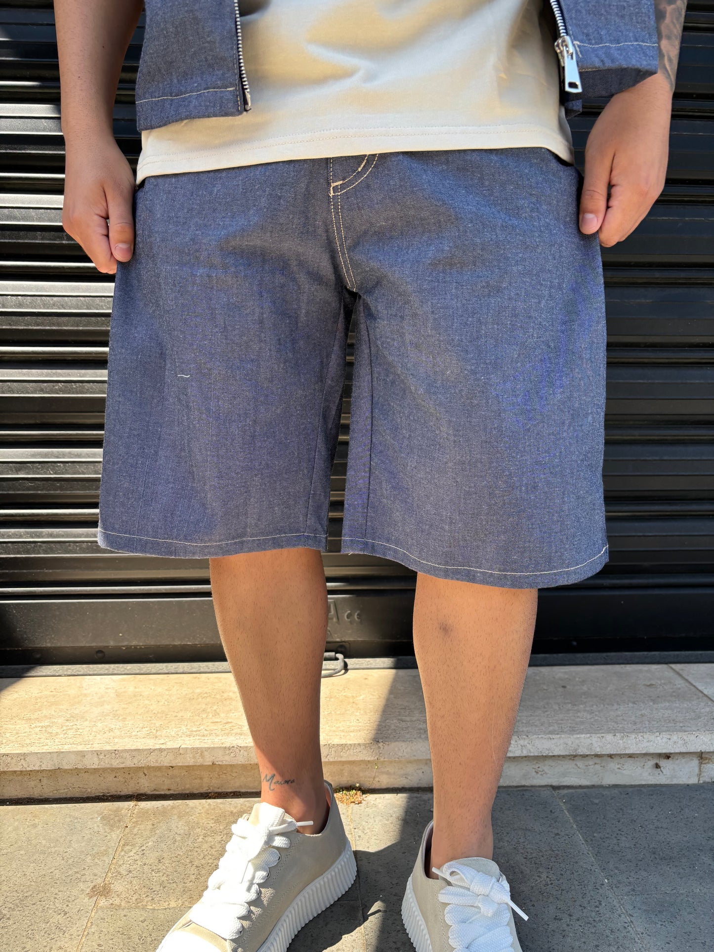 Completo corto in jeans grigioblu