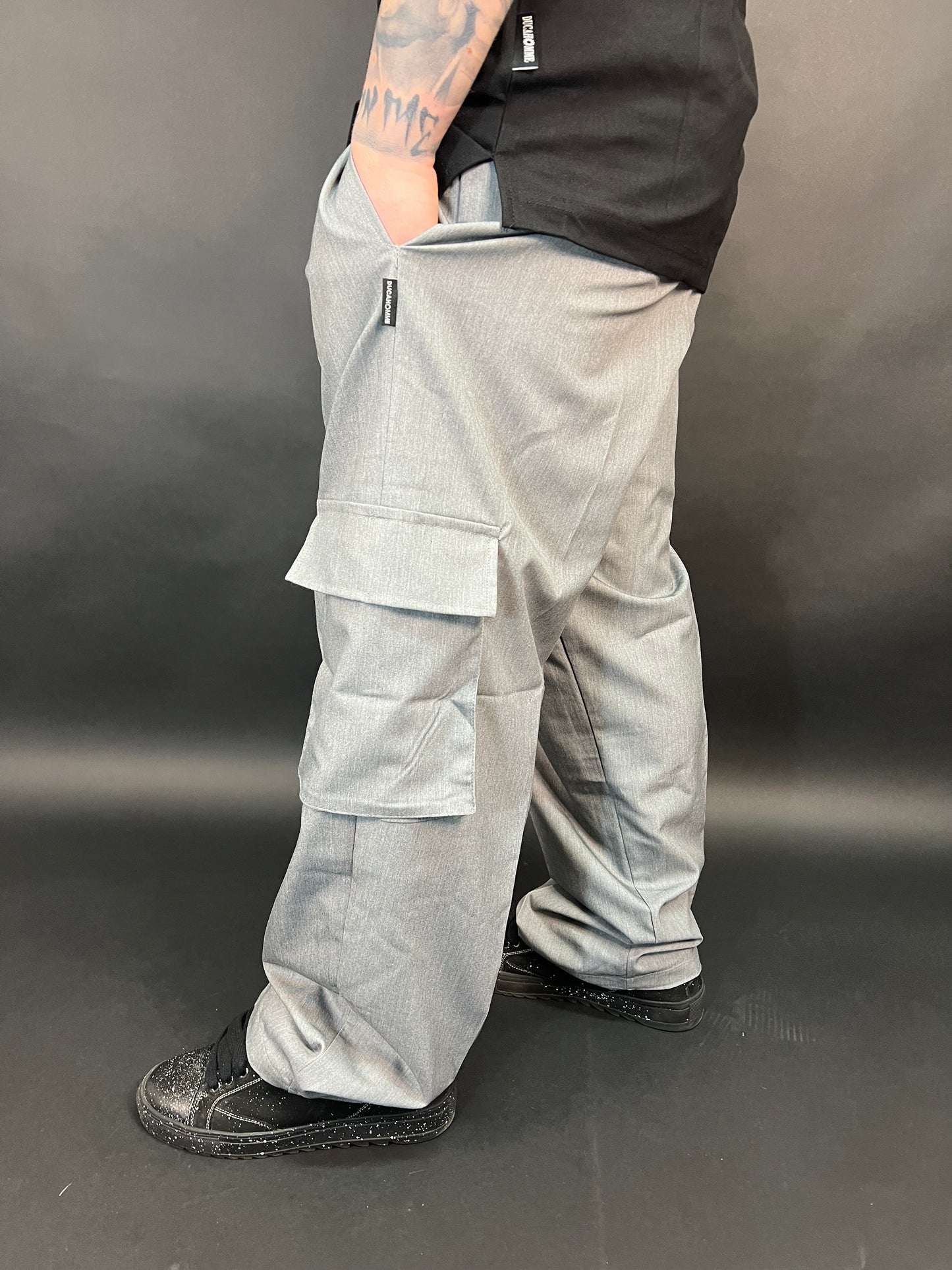 Cargo morbido grigio