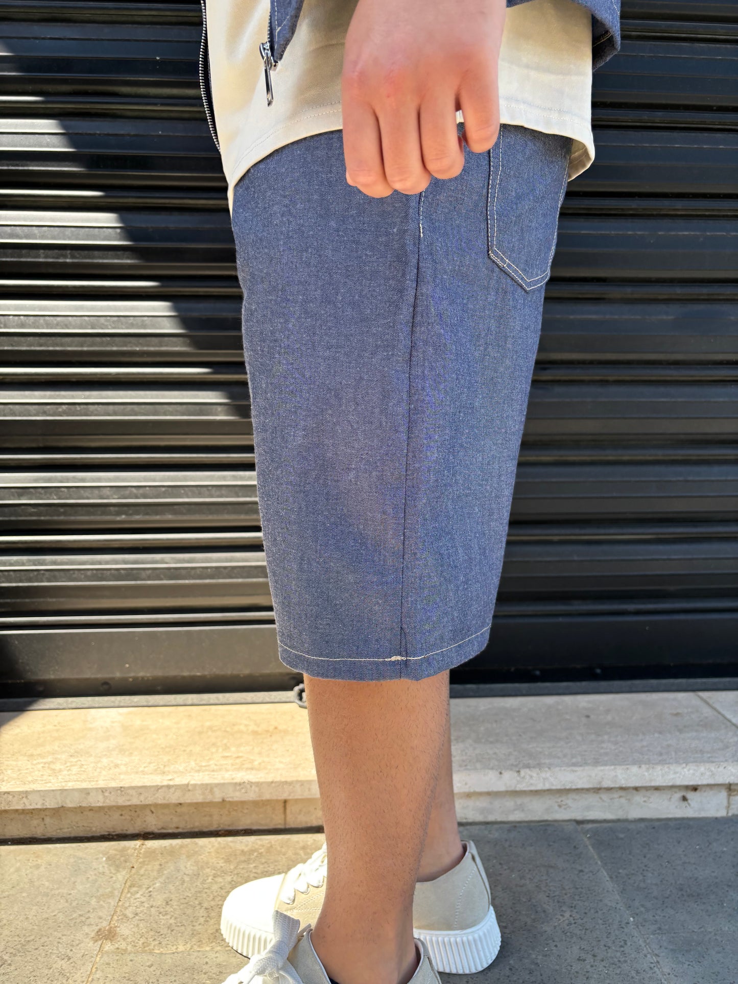 Completo corto in jeans grigioblu