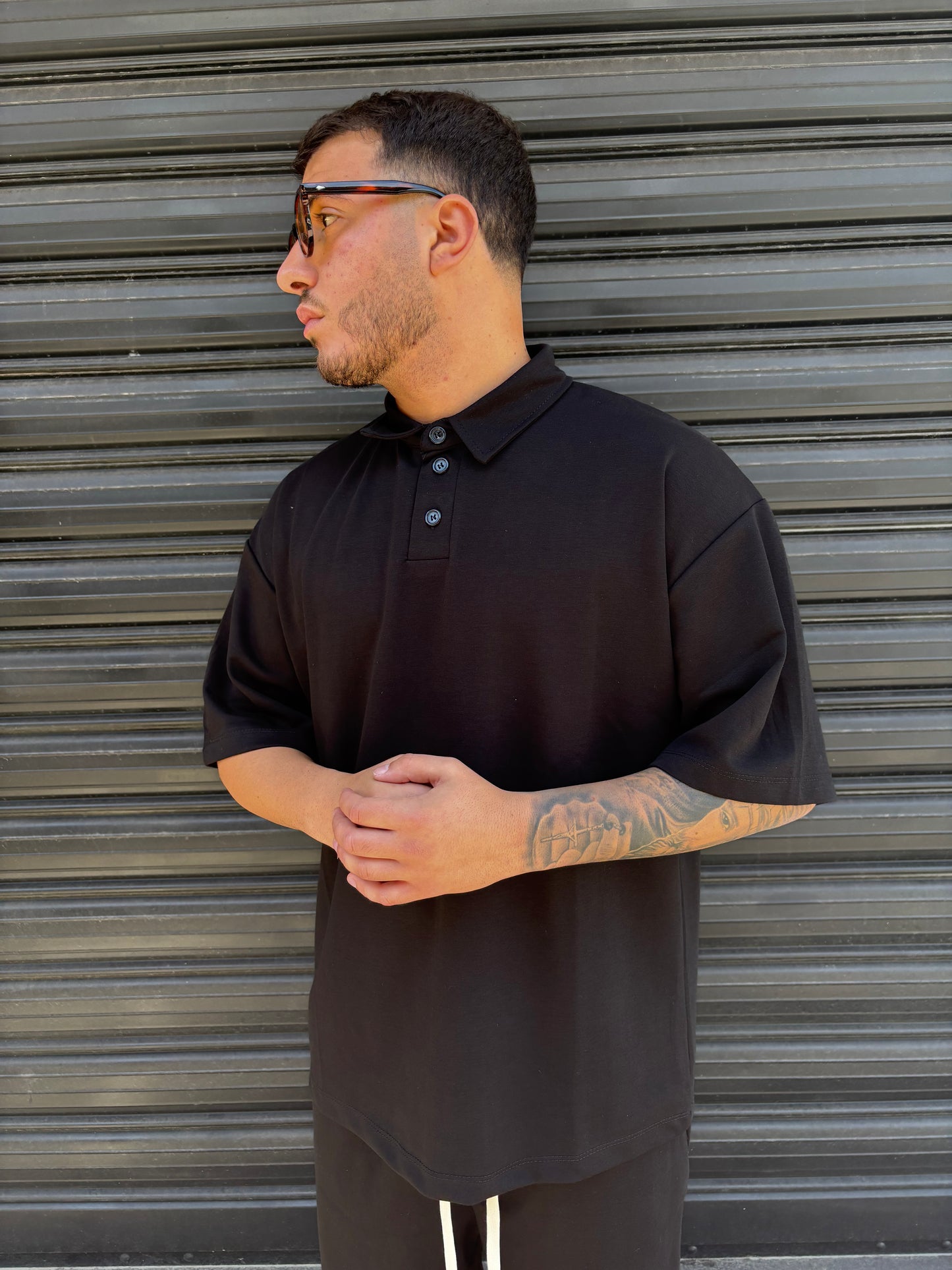 Completo premium polo e pantaloncino nero
