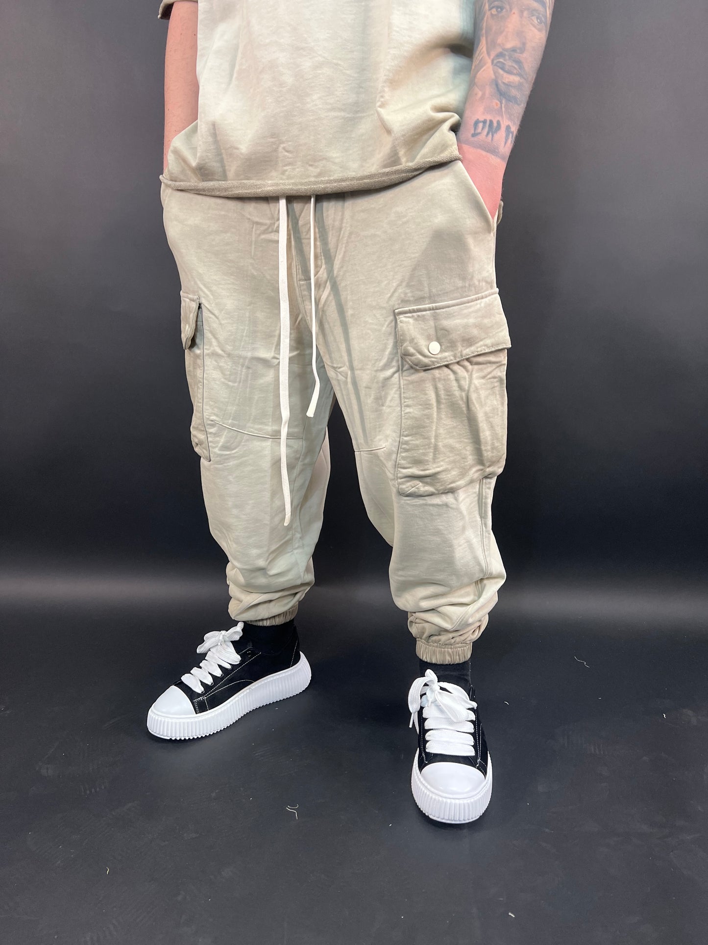 Completo qyb con cargo crema