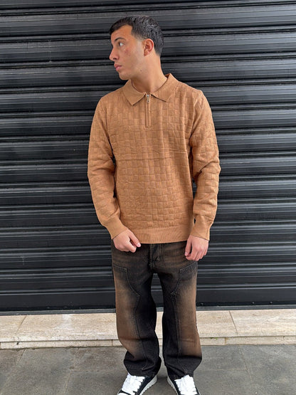 Polo con zip camel