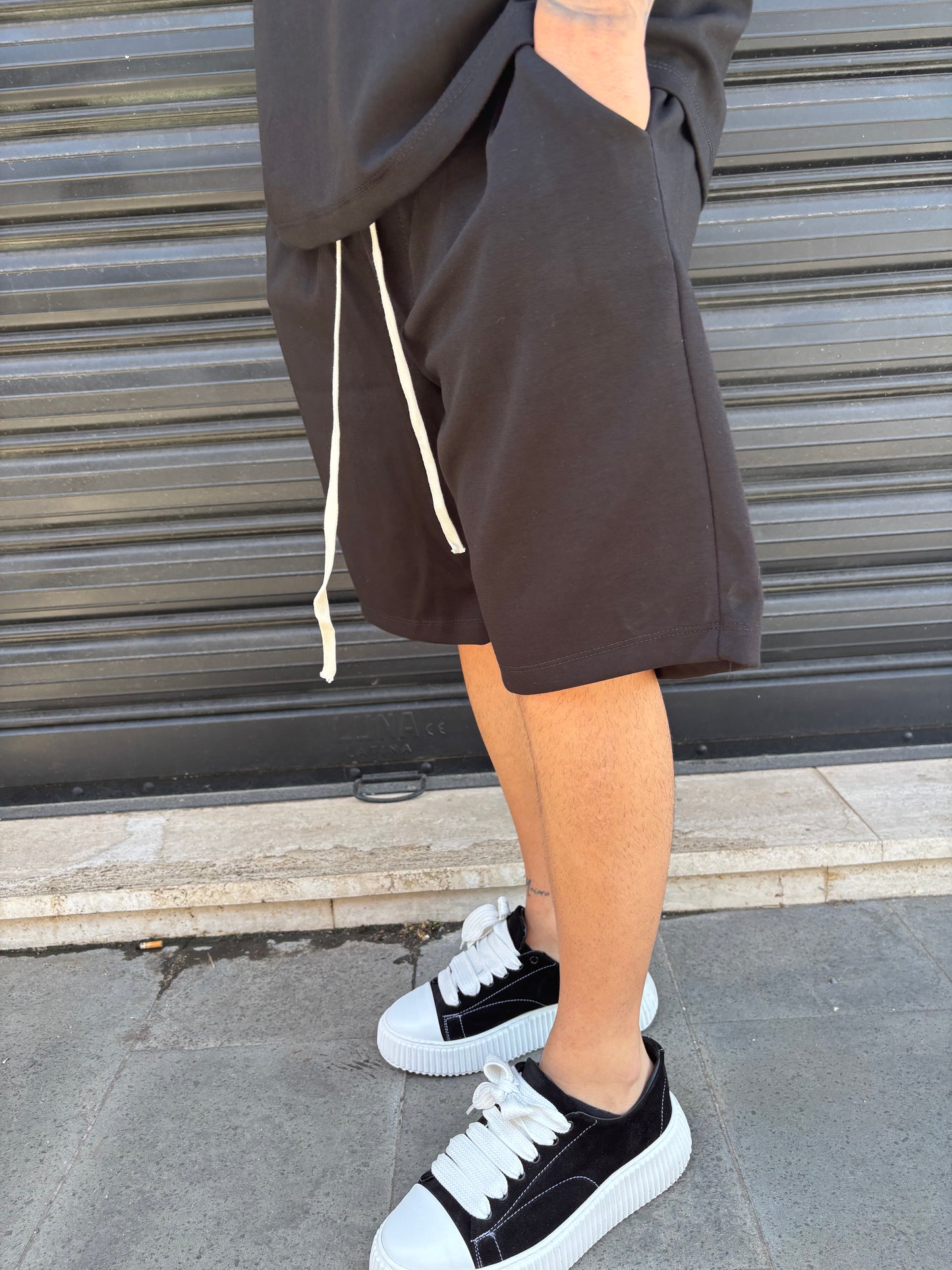 Completo premium polo e pantaloncino nero