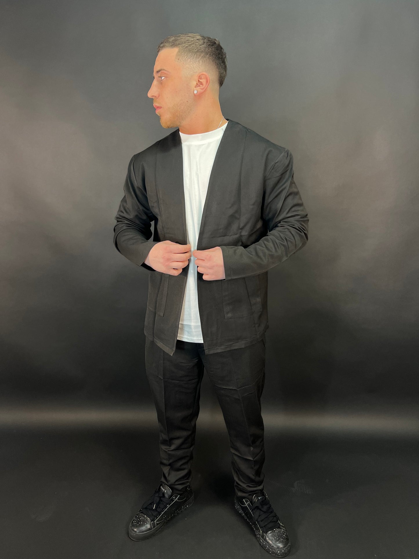 Completo stil nero