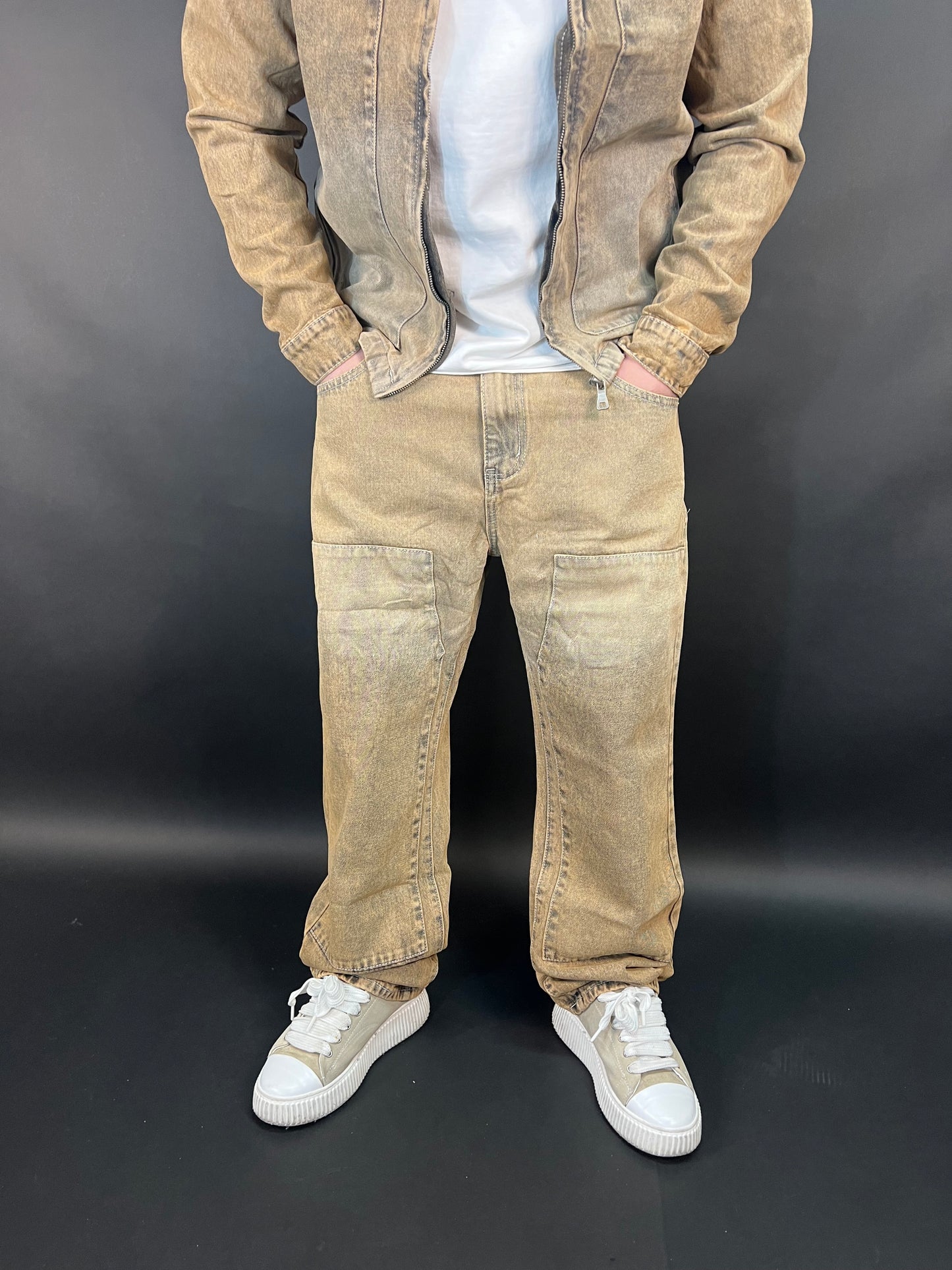 Completo in jeans marrone
