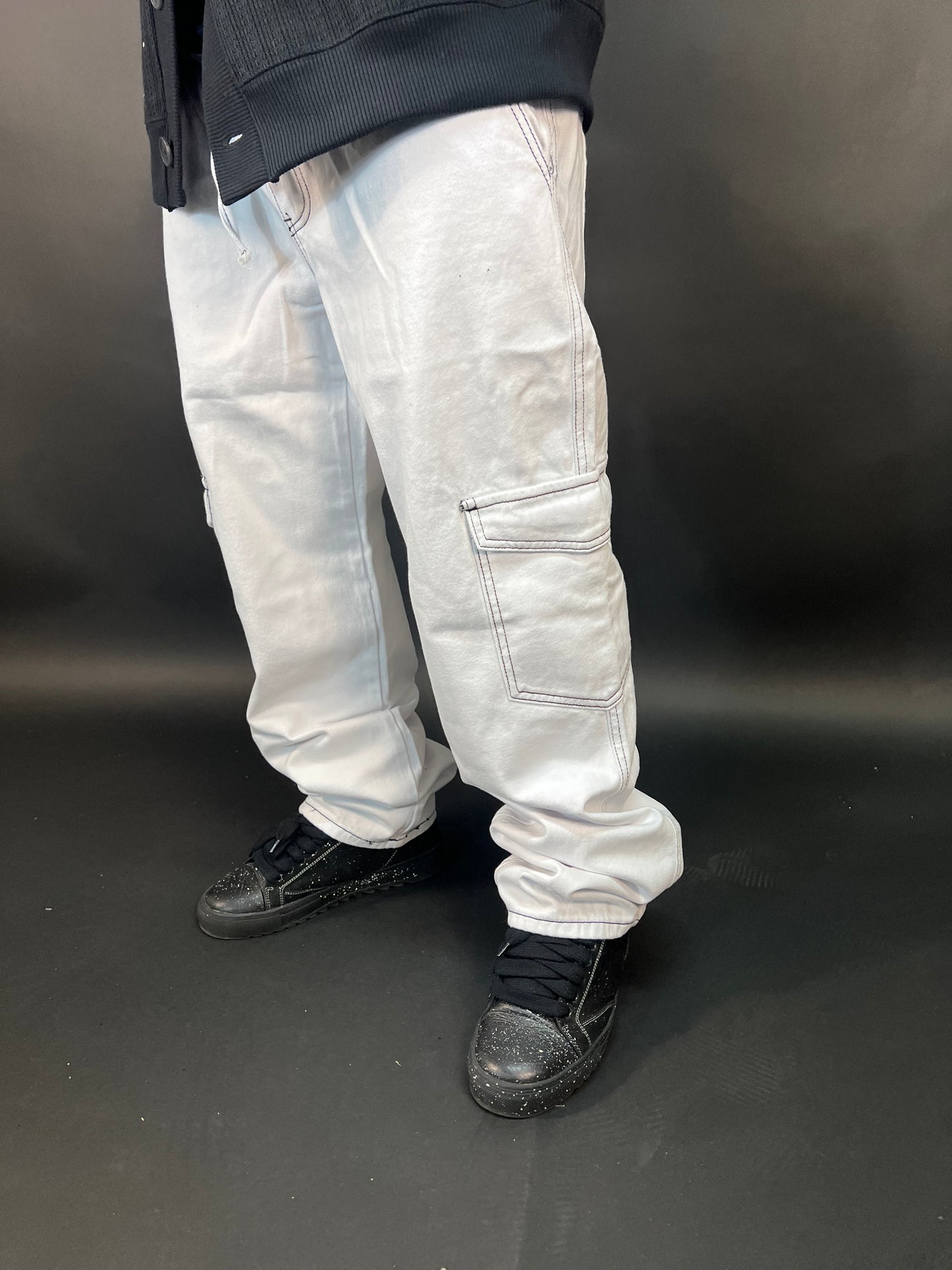 Baggy white patt