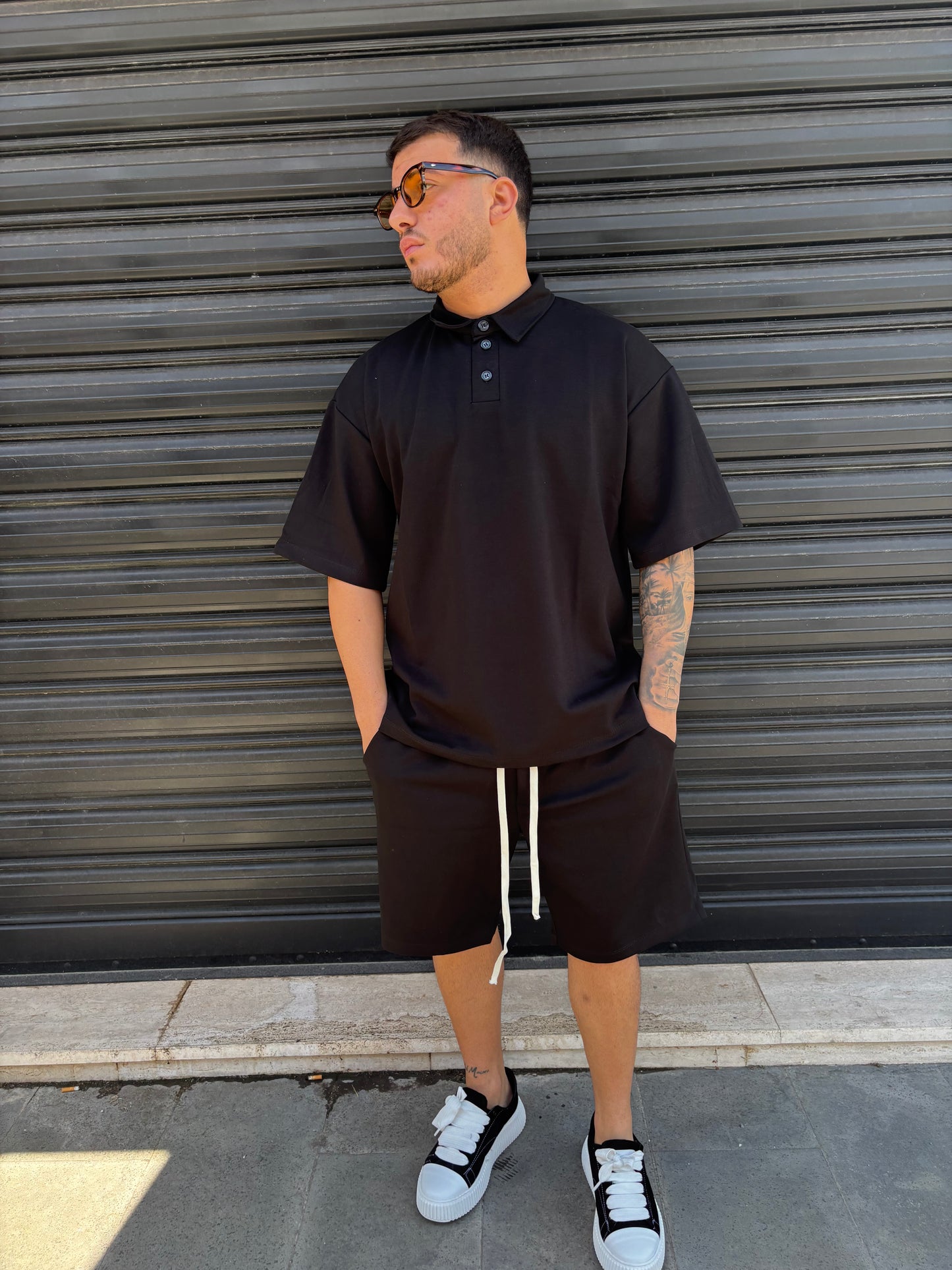 Completo premium polo e pantaloncino nero
