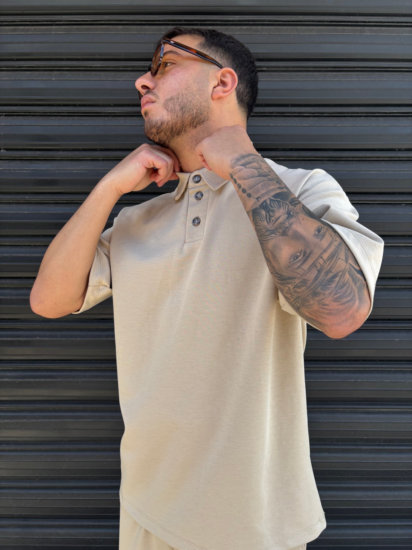 Completo premium polo e pantaloncino camel