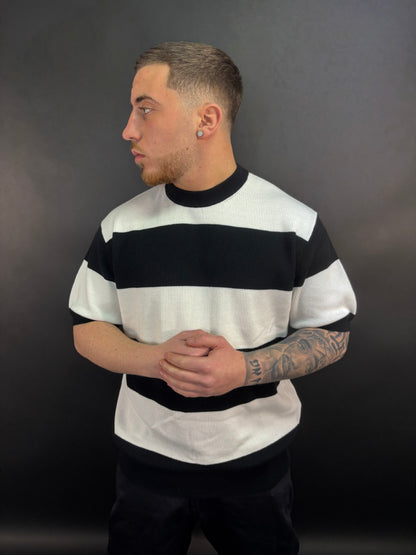 Maglia a righe bianca e nera