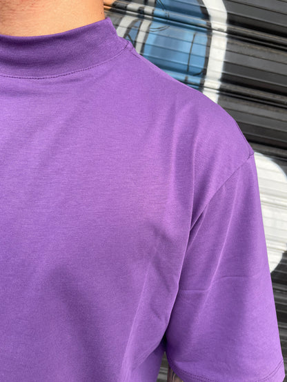 Tshirt con colletto viola