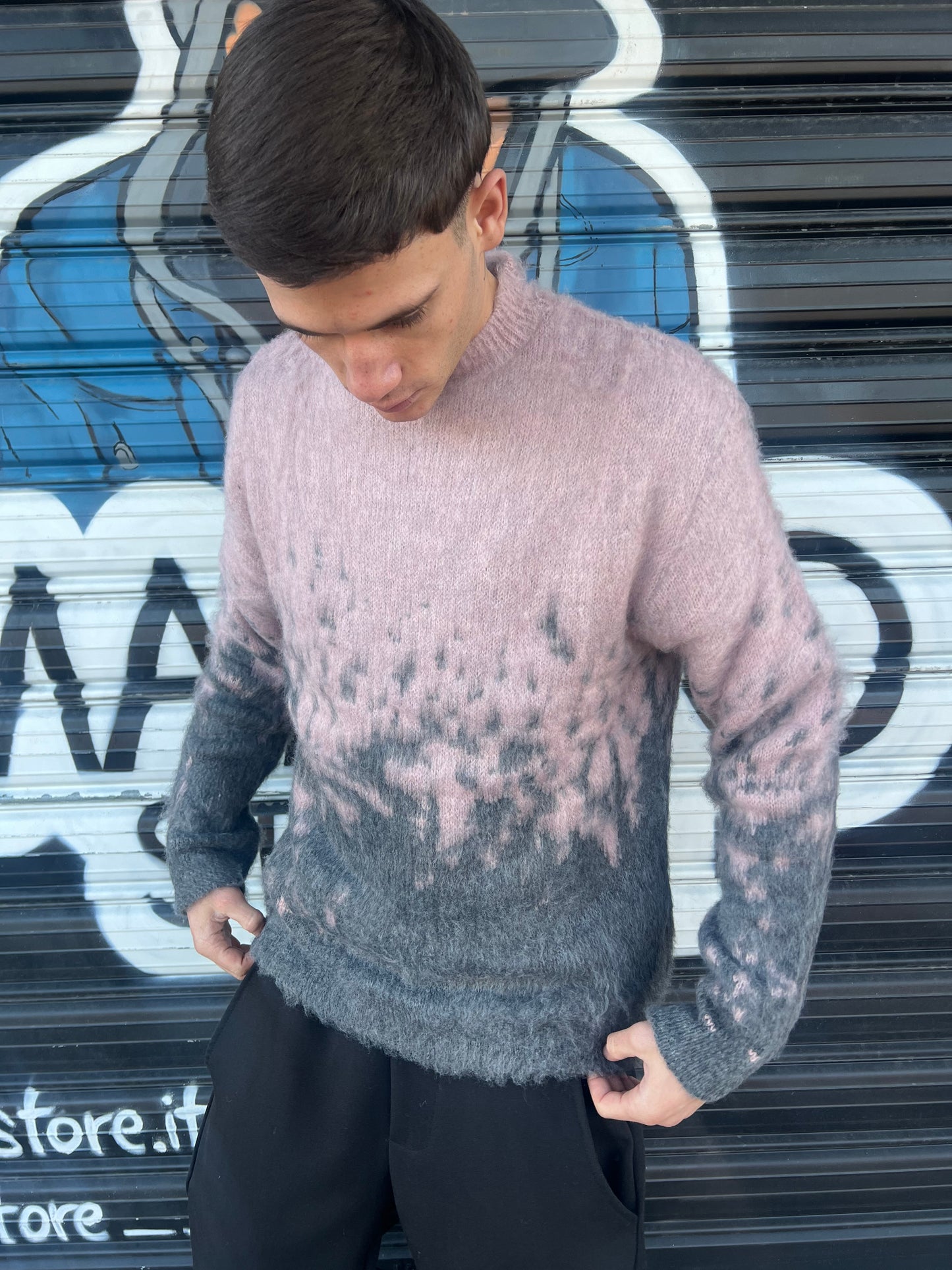 Maglione in pile rosa e grigio