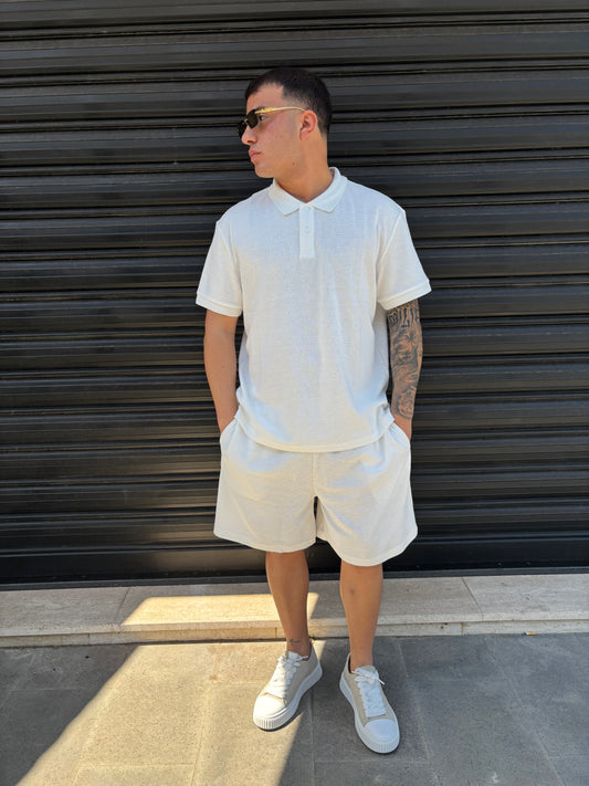 Completo polo e pantaloncino bianco